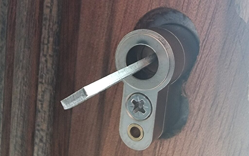 Comment installer un cylindre Nuki sur votre porte ?