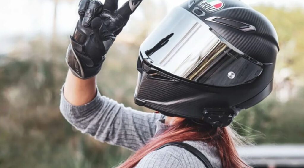 Peut-on écouter de la musique en moto sans risquer sa sécurité ?