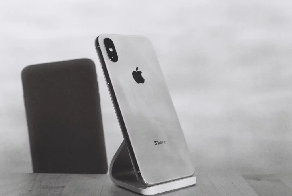 Pourquoi l’iPhone XS gris reste un choix élégant en 2023 ?