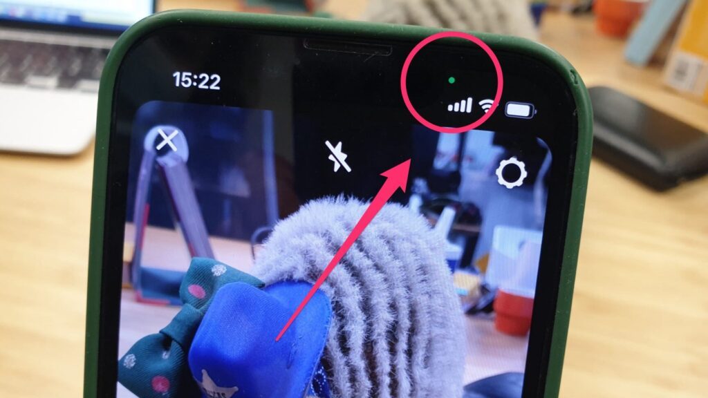 Pourquoi mon iPhone affiche-t-il une lumière rouge ?
