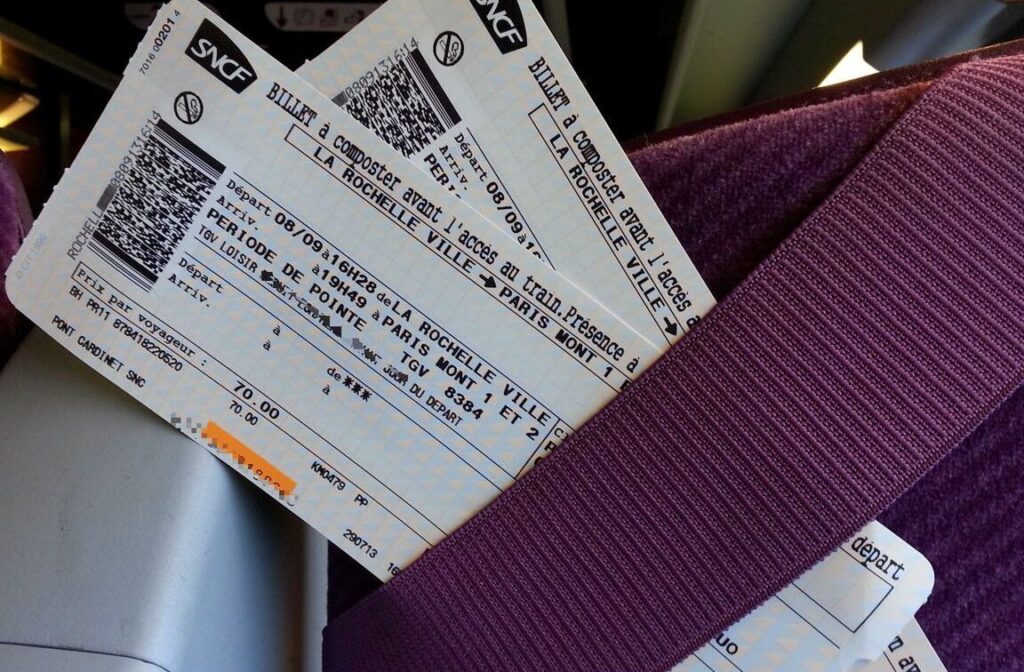 Comment retrouver un billet SNCF sans référence de dossier ?